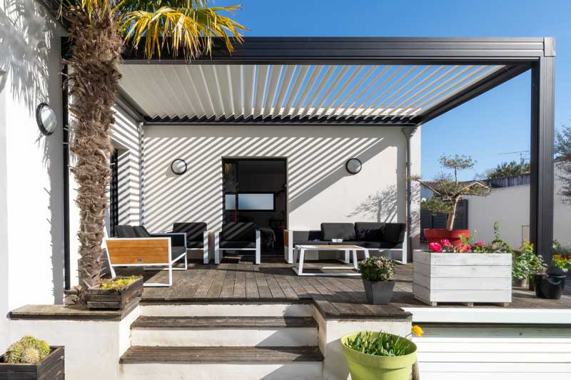 Vital Points You Can’t Miss While Choosing an Awning Installation Service